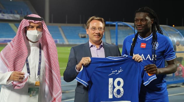 سفير فرنسا يحضر النهائي الآسيوي لدعم الهلال ويوجه رسالة للاعبين