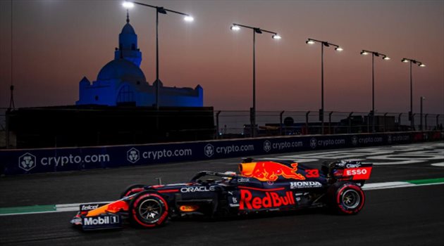 فيرشتابن يتصدر "التجارب الثالثة" في فورمولا 1.. وهاميلتون وصيفا