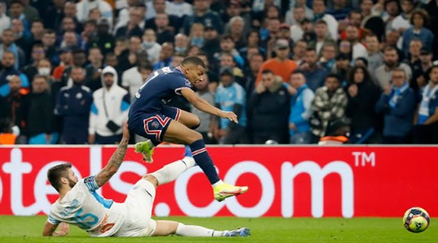 الرئيس الفرنسي يمنع مبابي من الانتقال لريال مدريد.. لن ترحل