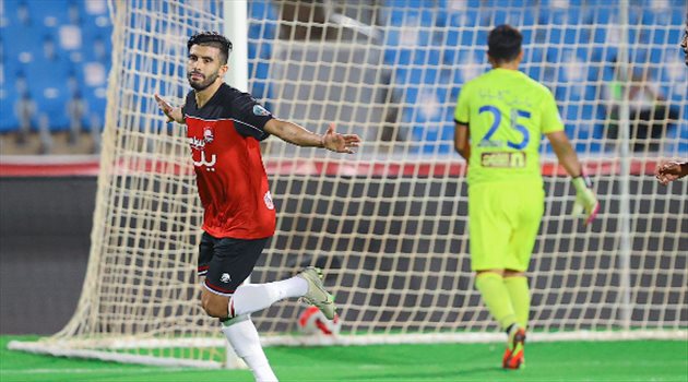 حقيقة انتقال البركاوي إلى الهلال.. خليفة جوميز