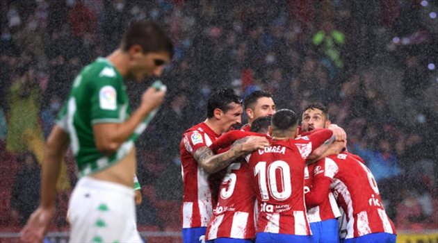 أتلتيكو مدريد يستعيد نغمة الانتصارات على حساب بيتيس في الدوري الإسباني