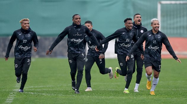 رسميا| الشباب يعلن رحيل نجم جديد