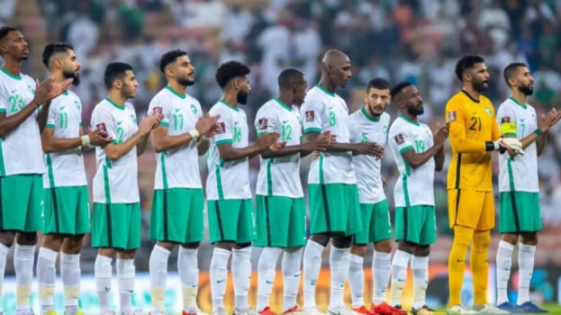 استبعاد نجم الهلال و4 أسماء من الأخضر.. واستدعاء لاعب النصر