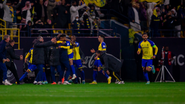 الأزمات الفنية تعرقل مسيرة الهلال والنصر.. والاتحاد الفائز الأكبر
