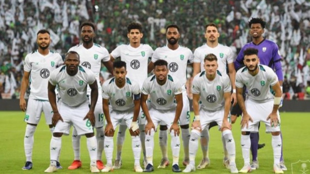 4 أزمات تشعل غضب الشارع الأهلاوي قبل الموسم الجديد