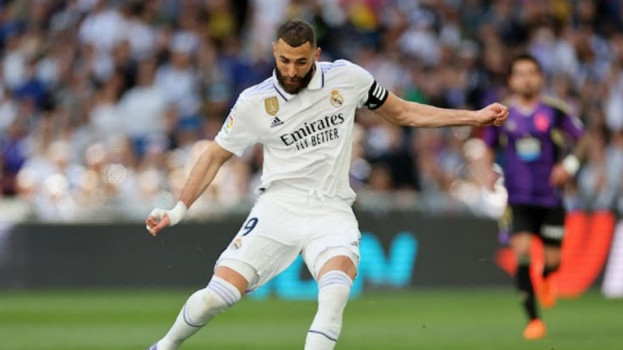 الصيام يجعله أفضل.. عادات وتقاليد خاصة لكريم بنزيما في شهر رمضان 