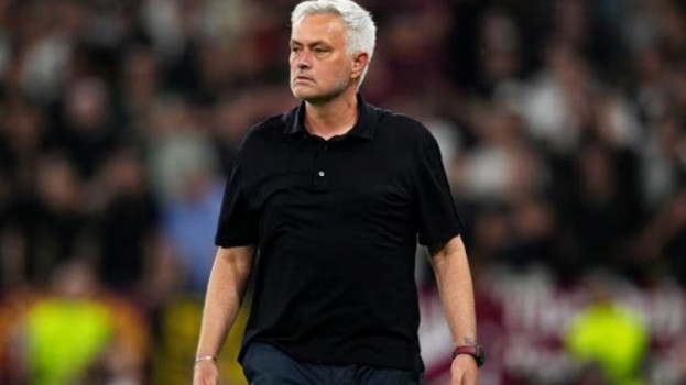 الرقم 3 لعنة تواصل تدمير مسيرة مورينيو.. نهاية حزينة جديدة