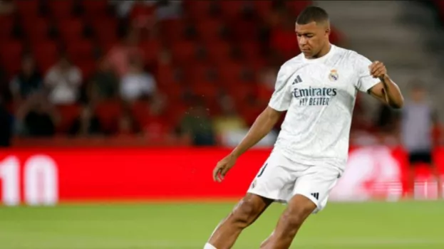 مبابي يهدد ريال مدريد بنهاية مآساوية .. انقلاب في غرفة الملابس