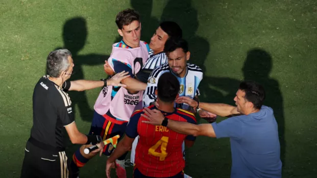موقِف الجهاز الفني للأرجنتين من ادعاءات مواقع التواصل بعد نهائي كأس العالم
