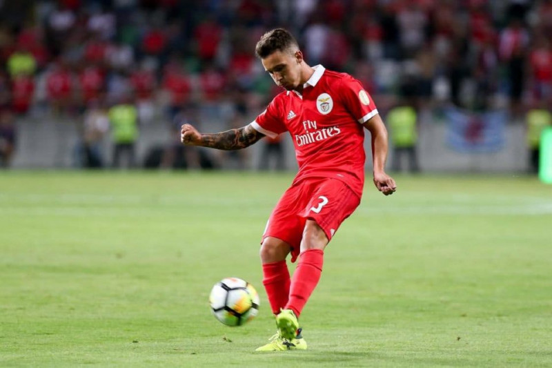 أليكس جريمالدو لاعب بنفيكا أليكس جريمالدو لاعب بنفيكا