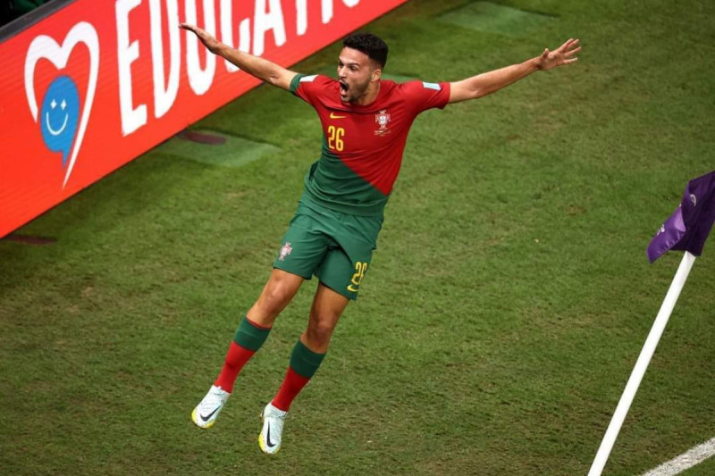 احتفال راموس بالهاتريك