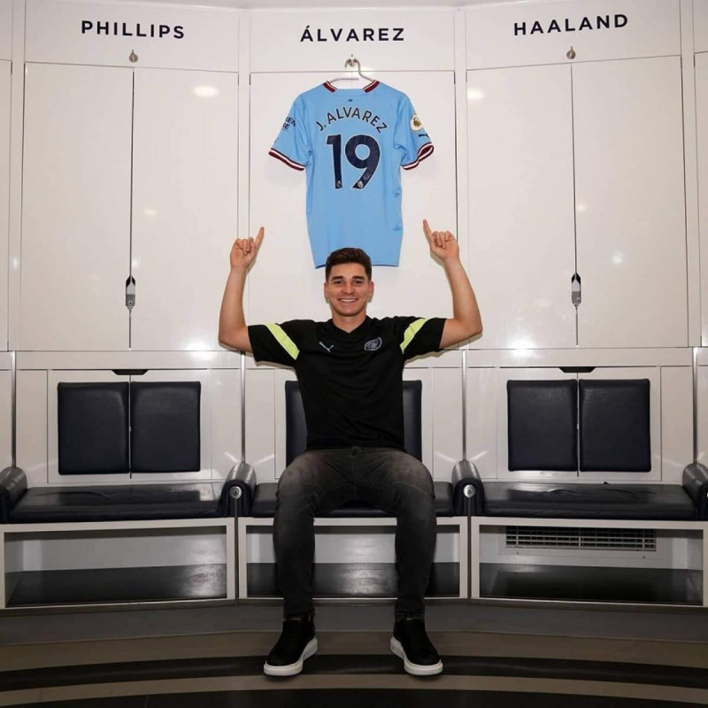 جوليان ألفاريز