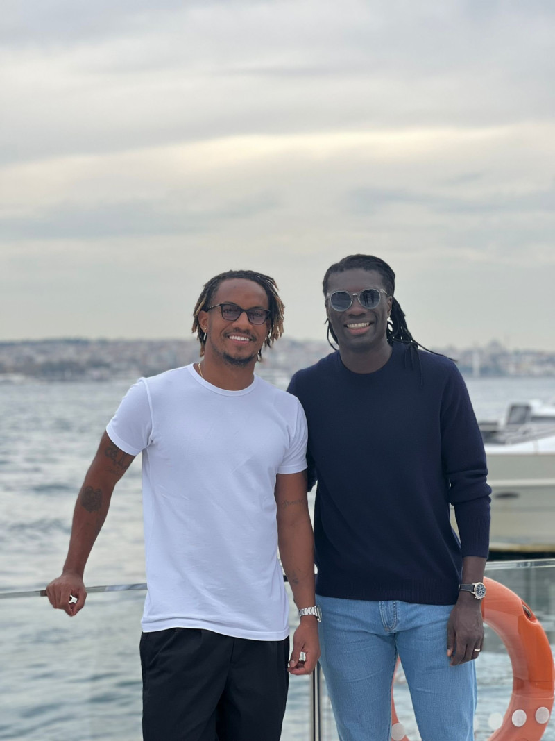 جوميز وكاريلو جوميز وكاريلو