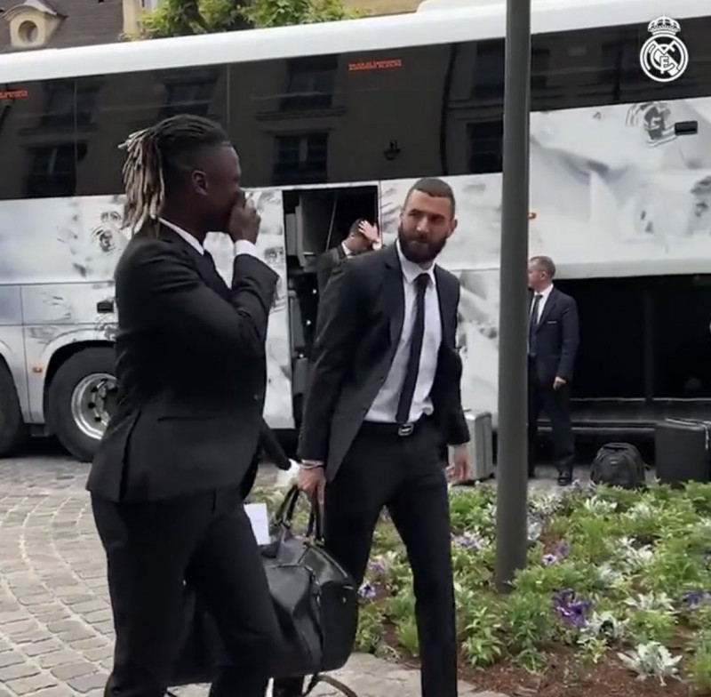 ريال مدريد يصل إلى باريس