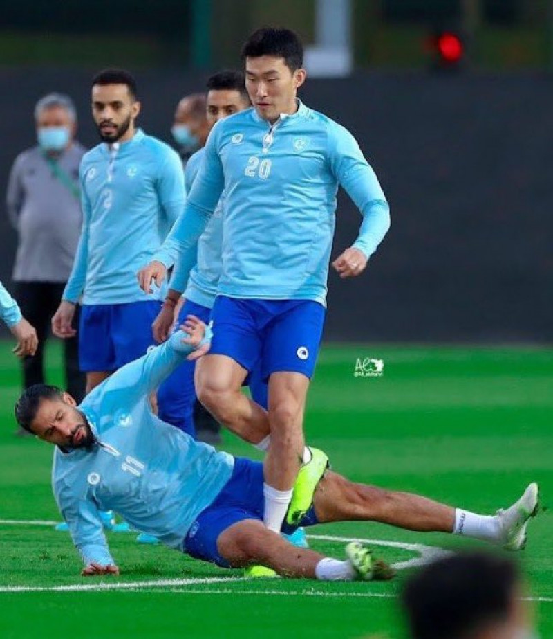 صالح الشهري وجانغ هيون سو