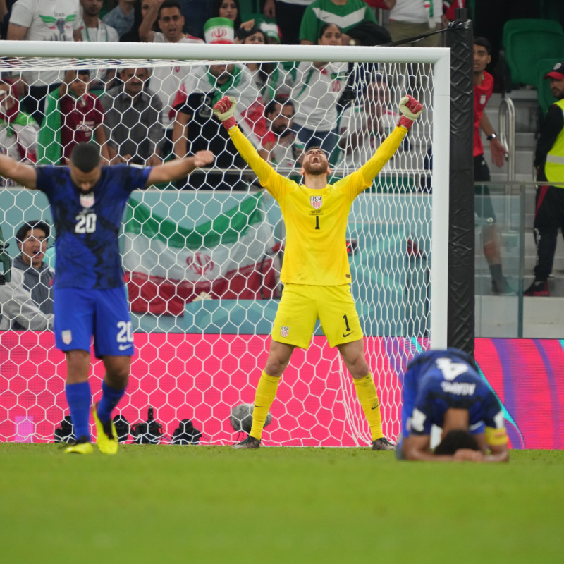 فرحة أمريكية بالتأهل عقب الفوز على إيران