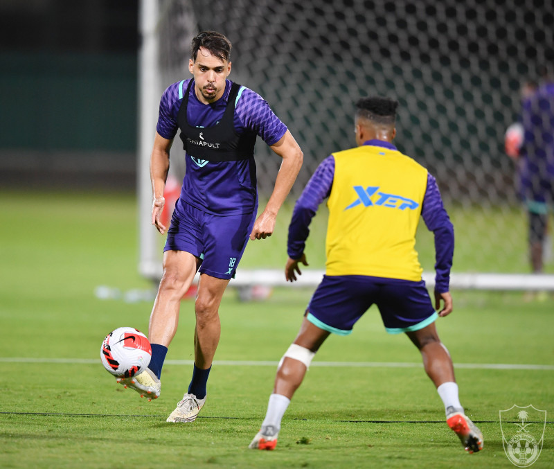 كارلوس إدواردو - تدريبات الأهلي كارلوس إدواردو - تدريبات الأهلي