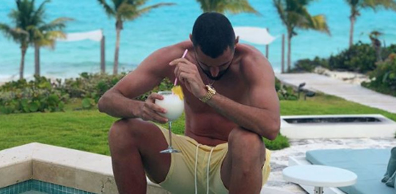 كريم بنزيما في عطلته