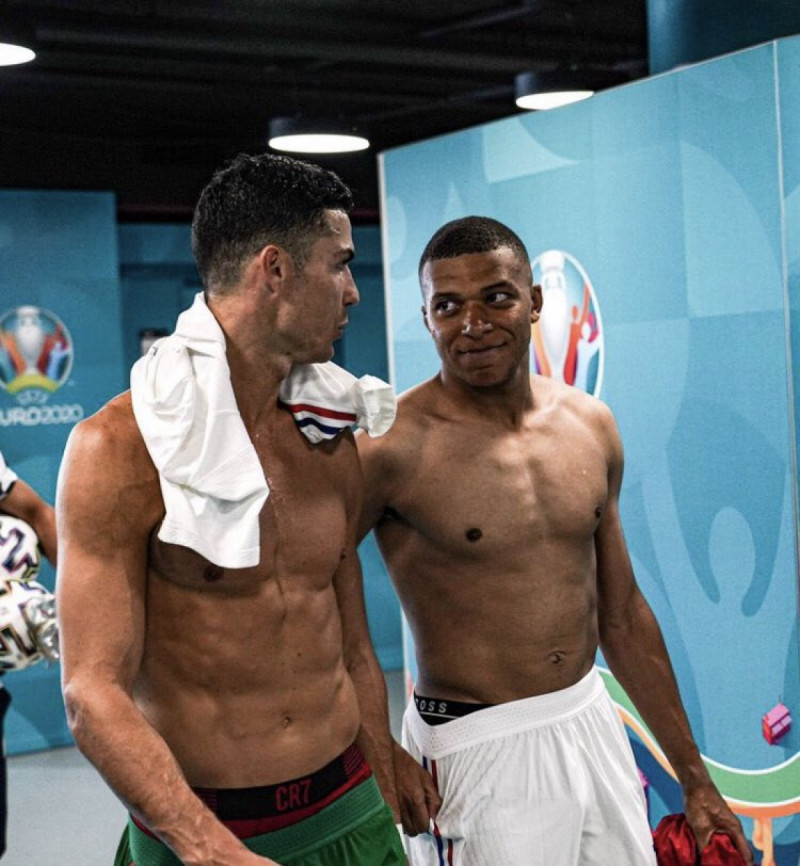 مبابي وكريستيانو رونالدو