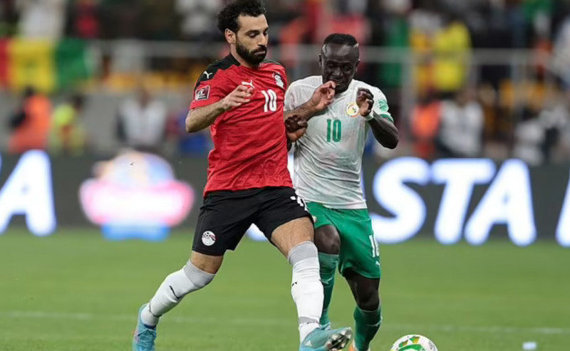 مواجهة بين محمد صلاح وساديو ماني