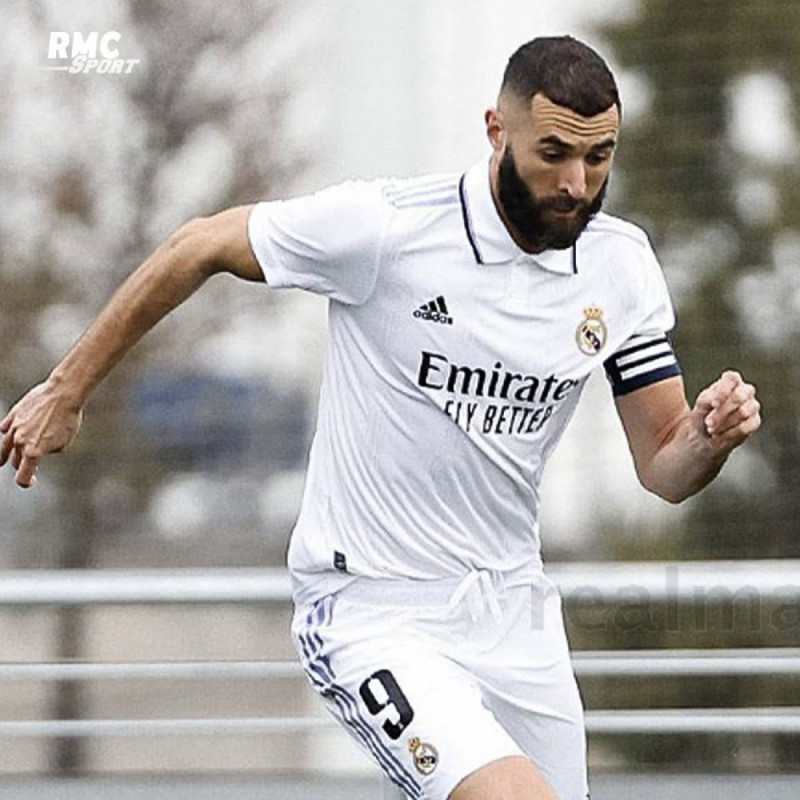 يد بنزيما يد بنزيما