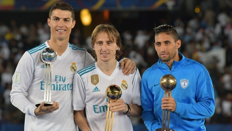 2017- الكرواتي لوكا مودريتش (ريال مدريد الإسباني) 2017- الكرواتي لوكا مودريتش (ريال مدريد الإسباني)