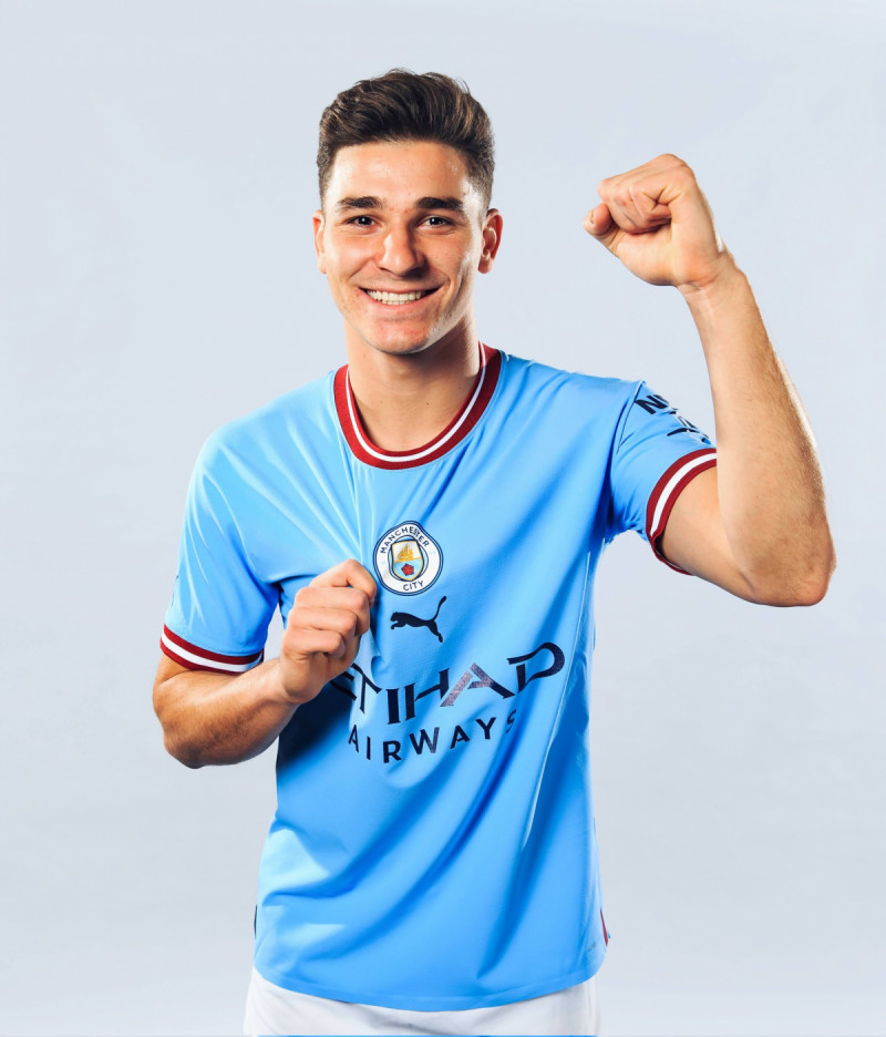 ألفاريز - برشلونة