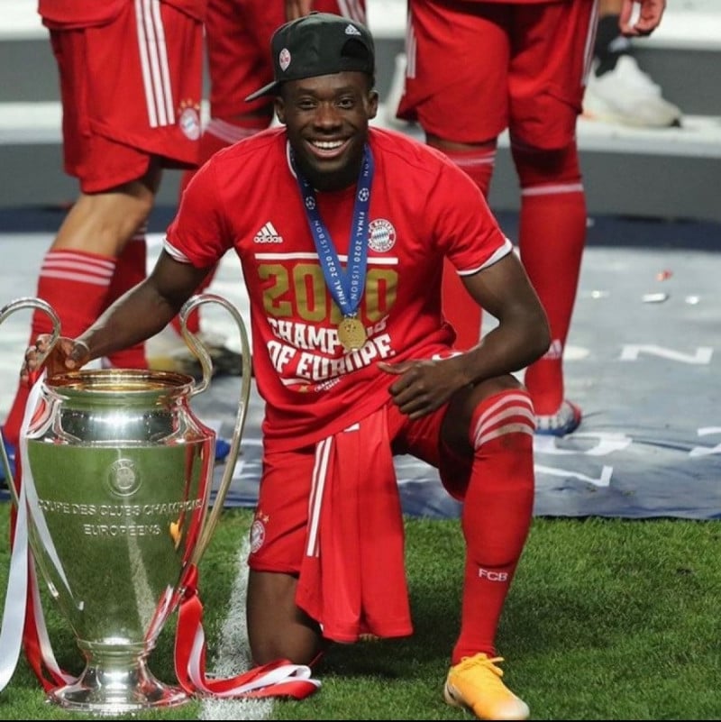 ألفونسو ديفيز ألفونسو ديفيز