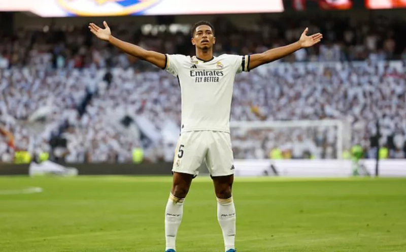 احتفال بيلينجهام الأسطوري مع ريال مدريد بآهدافه الحاسمة في موسم 2023-2024. احتفال بيلينجهام الأسطوري مع ريال مدريد بآهدافه الحاسمة في موسم 2023-2024.