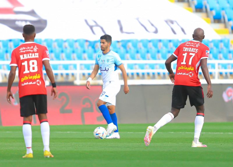 الرائد يقلب الطاولة على أبها في دوري روشن السعودي الرائد يقلب الطاولة على أبها في دوري روشن السعودي