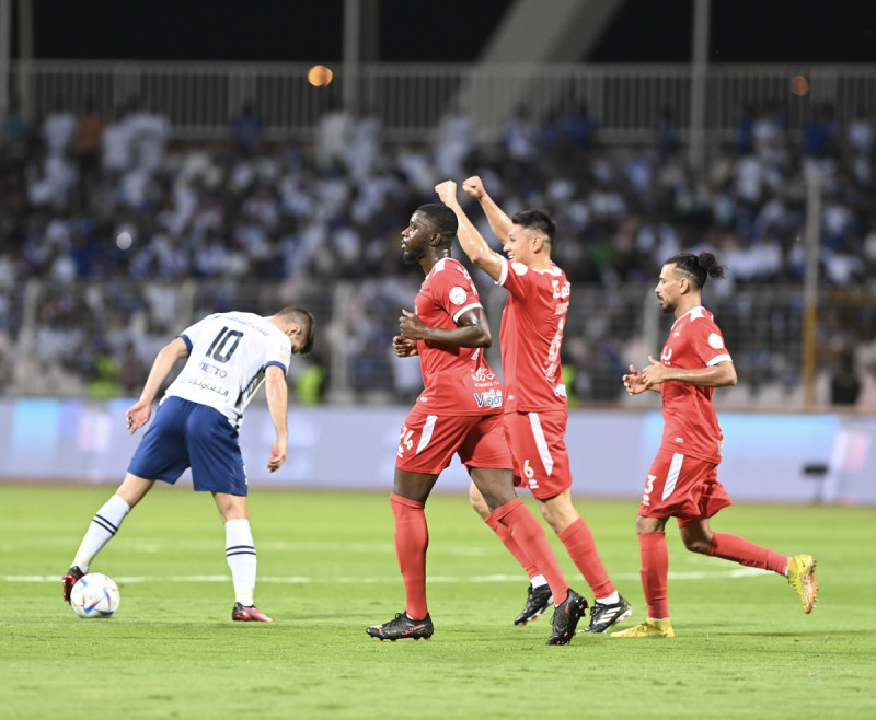 الوحدة والهلال الوحدة والهلال