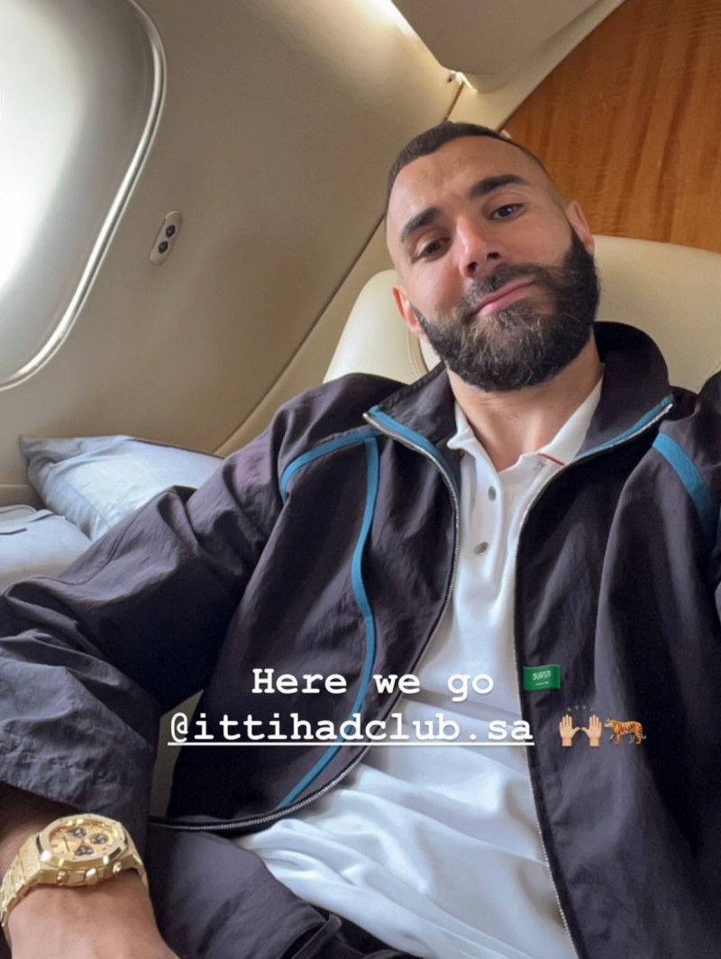 بنزيما طائرة بنزيما طائرة