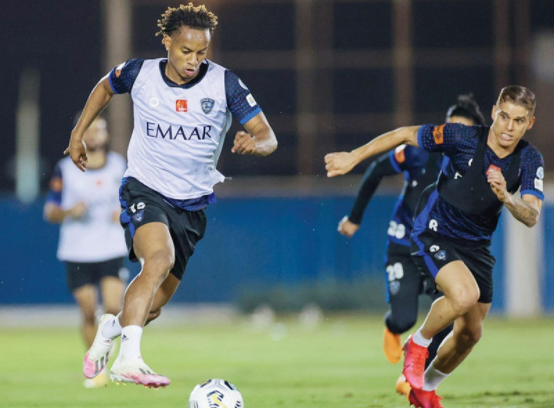 ثنائي الهلال أندريه كاريلو وجوستافو كويلار