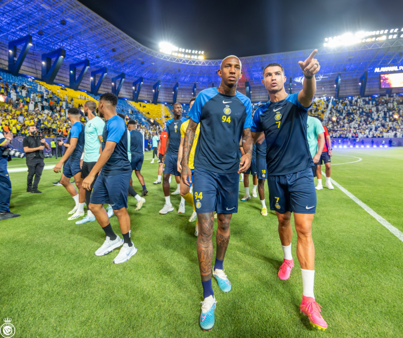 حفل تقديم النصر حفل تقديم النصر