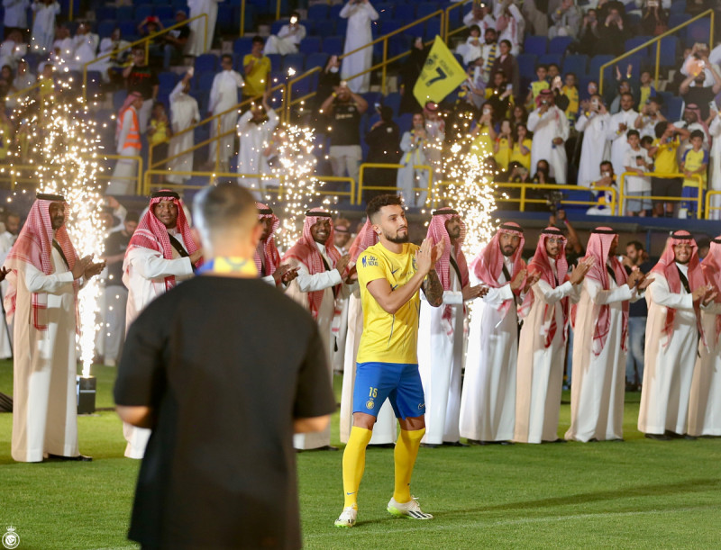 حفل تقديم النصر حفل تقديم النصر