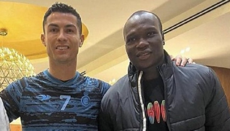 ماشاريبوف يكشف حقيقة رحيل أبو بكر عن النصر بسبب رونالدو ماشاريبوف يكشف حقيقة رحيل أبو بكر عن النصر بسبب رونالدو