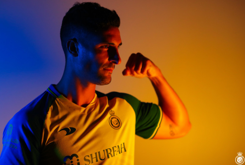 مدافع نادي النصر ألفارو جونزاليس مدافع نادي النصر ألفارو جونزاليس