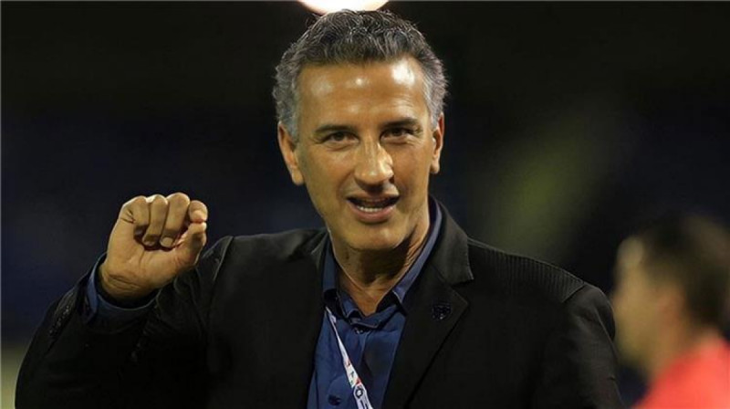 مدرب التعاون بريكليس شاموسكا مدرب التعاون بريكليس شاموسكا