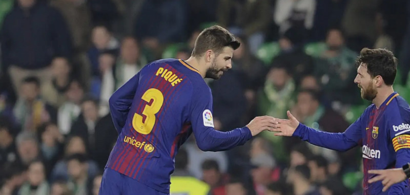 ميسي وبيكيه ميسي وبيكيه