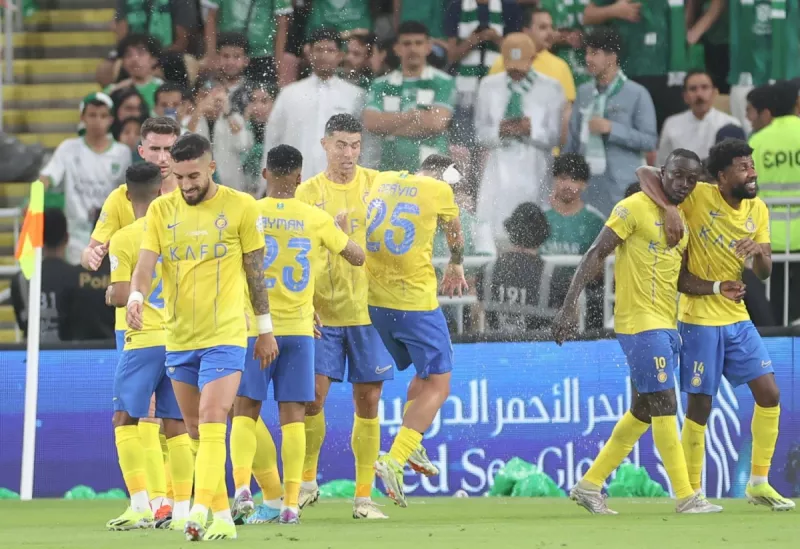 جماهير الأهلي تهاجم لاعبي النصر جماهير الأهلي تهاجم لاعبي النصر