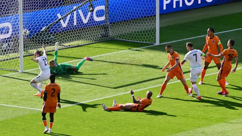 هدف تقدم النمسا على هولندا في اليورو بقدم اللاعب مالين