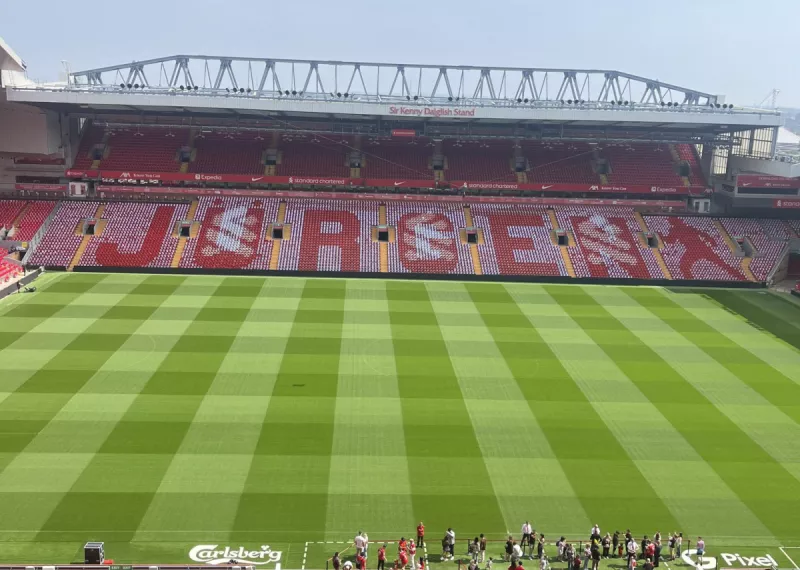 في ملعب ليفربول