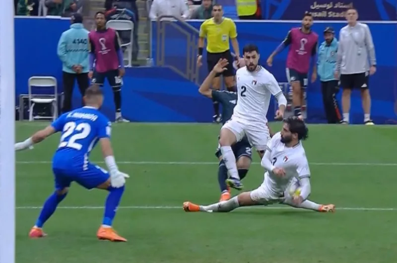 ركلة جواء السعودية أمام فلسطين ركلة جواء السعودية أمام فلسطين