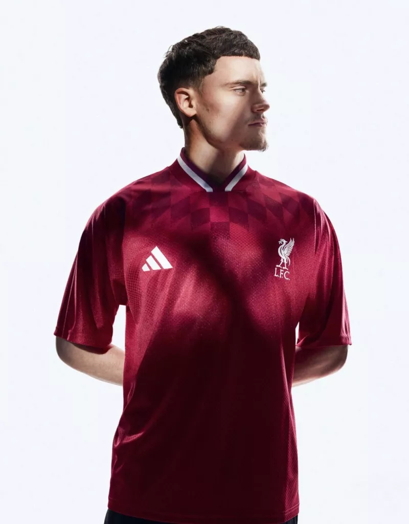 قميص ليفربول قميص ليفربول